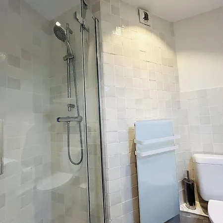 Appartement Lumineux Proche Avec Terrasse - Les Pins - Fr-1-245-203